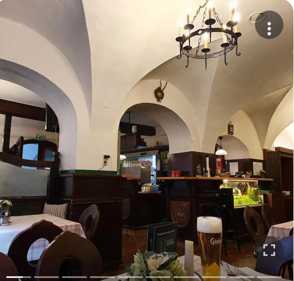 Gasthof Zum Greif Leoben  Bagian luar foto