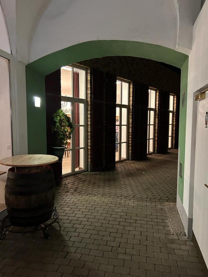 Gasthof Zum Greif Leoben  Bagian luar foto